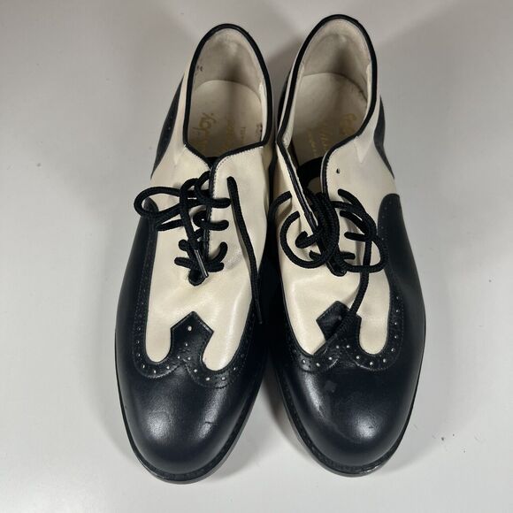 FootJoy Classics Vintage wingtip Leather Soft Spike Golf Shoes womens Size 7B R - Picture 2 of 10